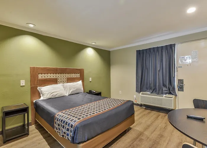 Budgetel Inn And Suites