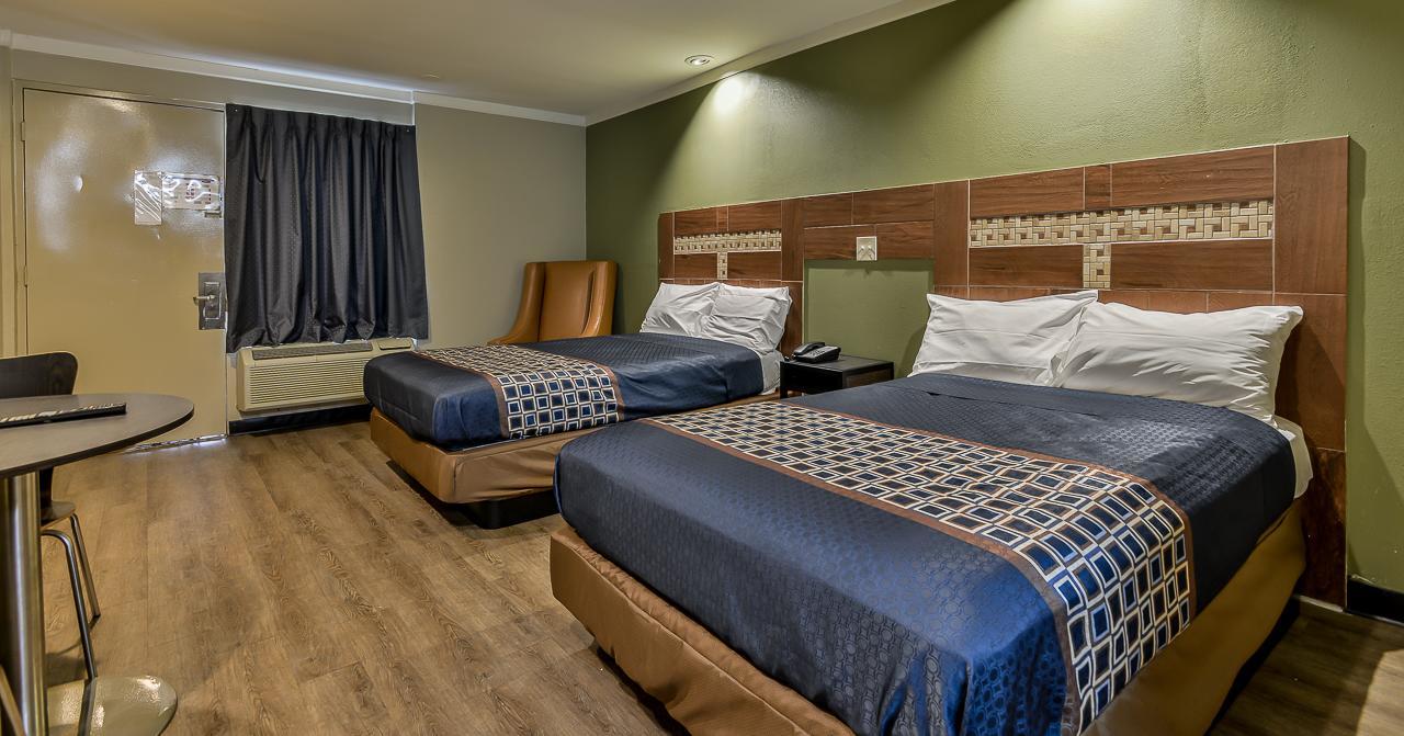 Motel Budgetel And *